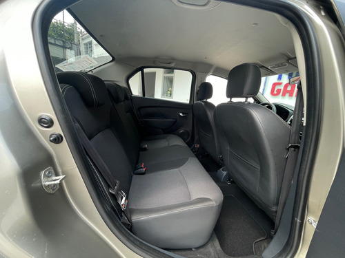 Renault Logan 1.6 Expression At