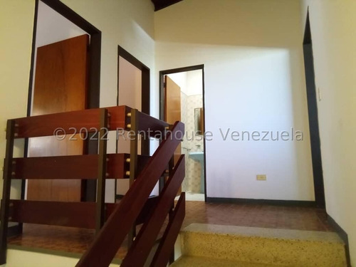 Imagen 5 de 10 de Townhouse En Venta Longa Espana #23-5555 Johana Blan 04123368346
