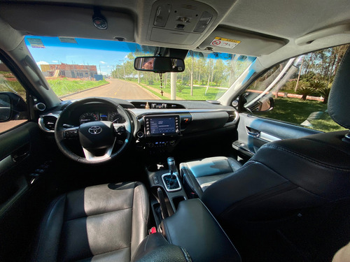 Toyota Hilux 2.8 Tdi Srx Cab. Dupla 4x4 Aut. 4p 204 hp