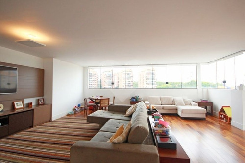 Cobertura De Alto Padrão Com Vista - 353-im289940