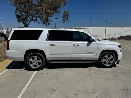 Chevrolet Suburban 5.4 Premier Piel 4x4 At