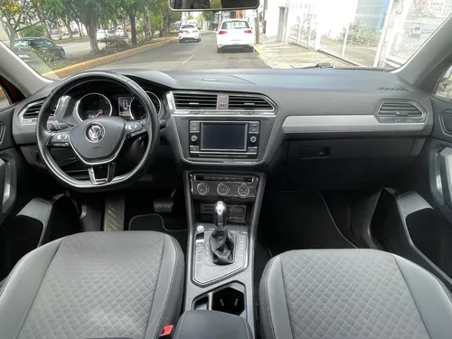 Volkswagen Tiguan 1.4 Trendline At