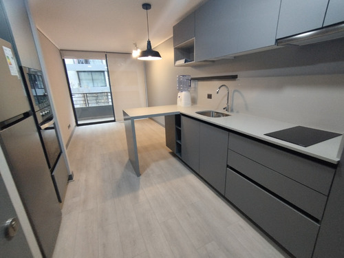 Metro Toesca. 1d-1b-1b. Edificio Almagro. Full Equipado