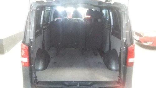 Imagen 8 de 11 de Mercedes Benz Vito Furgon Mixto Td Modelo 2016