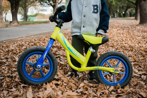 Bicicleta Camicleta Slp Max R12 Sin Pedales Balanceo Niños Color Amarillo