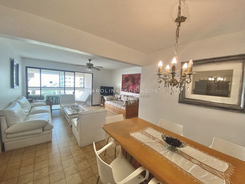 Imagen 10 de 19 de Venta De Apartamento De 2 Dormitorios En Parquemar Center