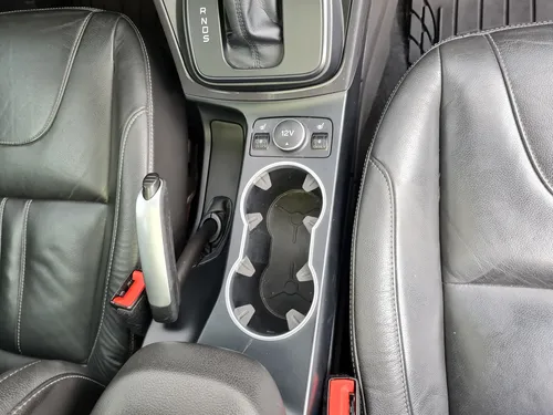 Ford Escape Titanium 2.0cc AT AA 4X4