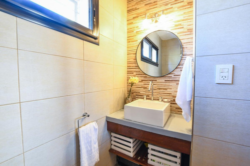 Imagen 19 de 24 de Casa De 2 Dormitorios En Venta Con Quincho Fisherton