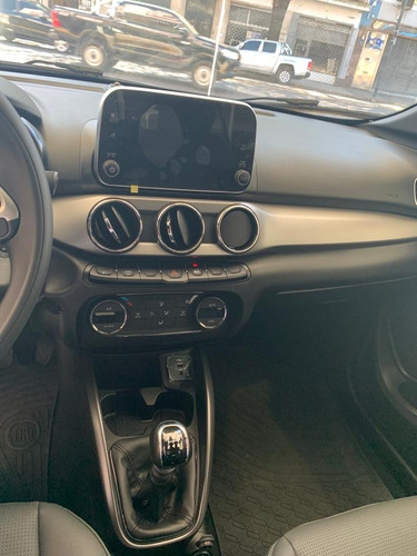 Imagen 2 de 11 de Fiat Cronos Precision 1.8 Hgt Edicion Limitada Tr3