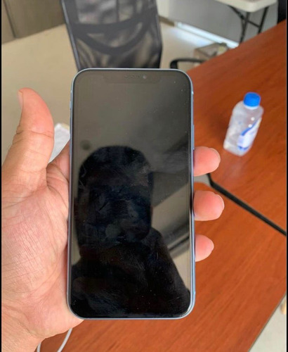 iPhone XR (Usado)
