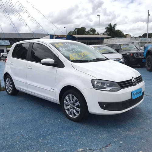 Imagem 2 de 10 de Volkswagen Fox 1.6 Gii 2014