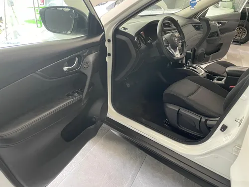 Nissan X-Trail 2.5 Sense 2 Row Cvt