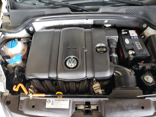 Imagen 9 de 10 de Volkswagen Beetle 2014 2.5 Sport At