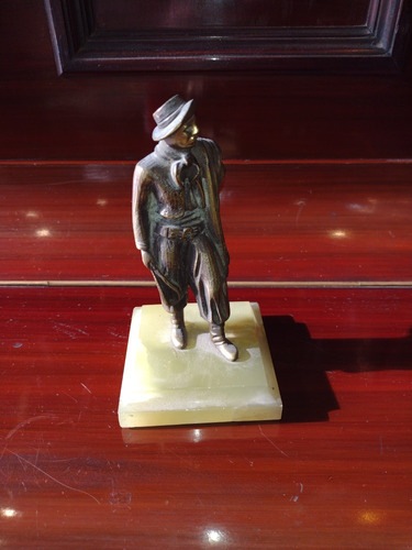 Arttian. Antigua Estatua De Bronce Gaucho 