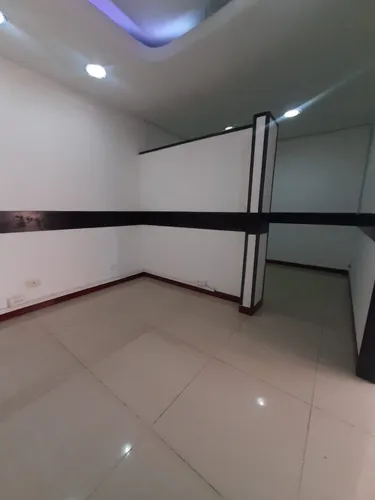 Venta Oficina Centro Edif. Banco Bogotá Plaza Caycedo-8065