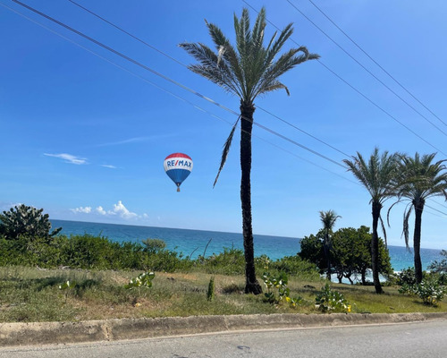 Re/max 2 Mil Vende Excepcional Lote De Terreno De 500 Mts Cuadrados, Ubicado Estratégicamente Junto A La Prestigiosa Urbanización La Llovizna, En Venta En El Sector El Hato, Municipio Arismendi