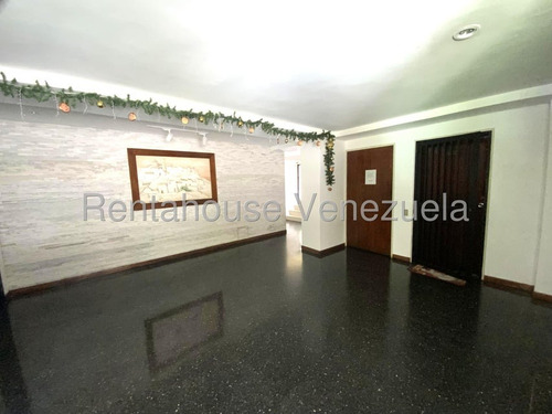 Se Ofrece En Alquiler Acogedor, Comodo E Iluminado Apartamento Ubicado En Colinas De Bello Monte