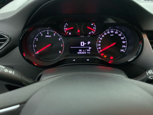 Imagen 17 de 25 de Opel Crossland 1.2 Turbo 2022