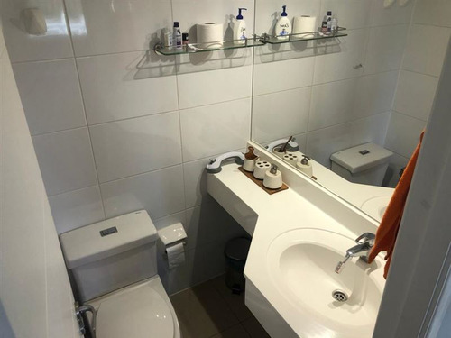 Departamento En Venta De 4 Dorm. En Santo Domingo