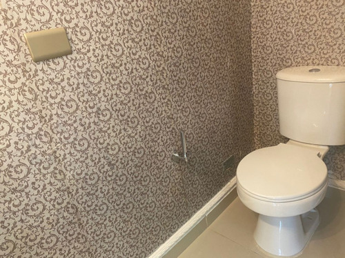 Imagen 12 de 30 de En Venta Moderna E Impecable Casa En Res. Pueblo Viejo.