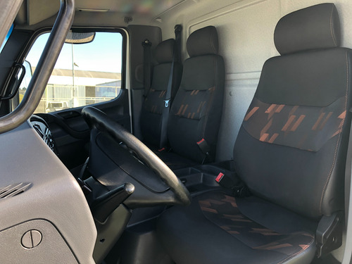 Mb Accelo 1016 Ano 2022/22 - Mercedes Benz Caminhões - Baú