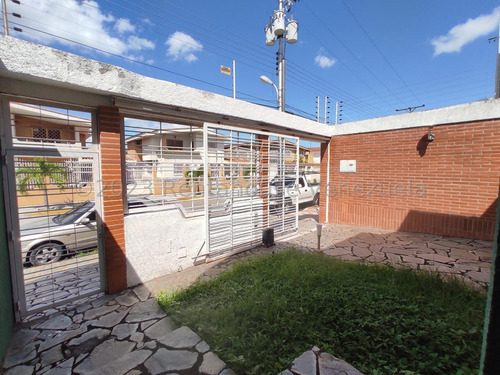 Townhouse En Venta Urb San Pablo Turmer Rah25-15603 Meglisf
