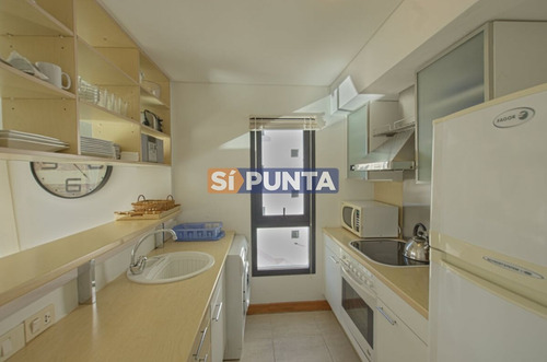 Imagen 6 de 18 de Apartamento De 3 Dormitorios En Playa Brava