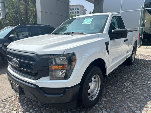 Ford F-150 Xl 4x2 Cabina Regular 3.3l V6, At