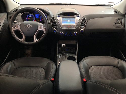 Imagem 9 de 10 de Hyundai Ix35 2.0 Gl 2wd (aut) (flex)