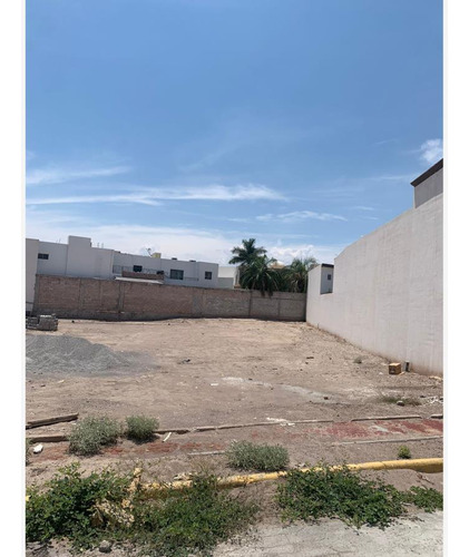 Terreno En Venta En Residencial Los Fresnos