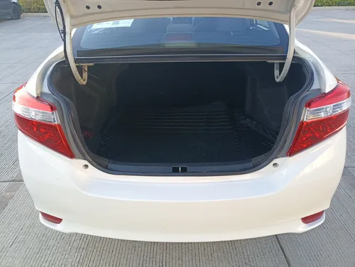 Toyota Yaris 1.5 Core Sedan Mt