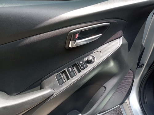 Imagen 8 de 15 de Toyota Yaris 2019 1.5 R Xle High Sedan At
