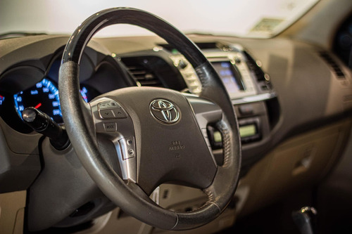 Imagen 2 de 15 de Toyota Sw4 Srv 4x2 2.7n At 197.000km 2013 Blanco