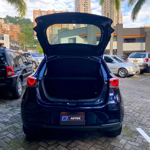 Mazda 2 1.5 Touring