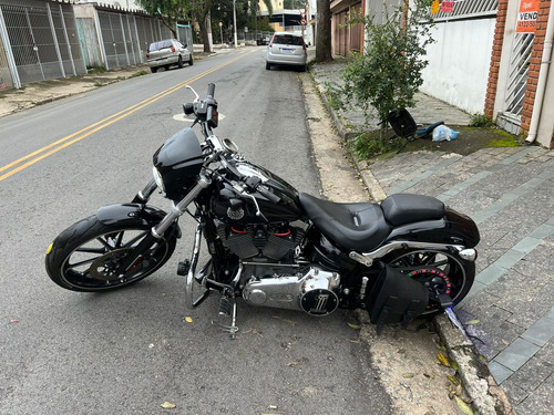 Harley-davidson Softail Breakout 2015 Com 13k Acess+pç Orig.