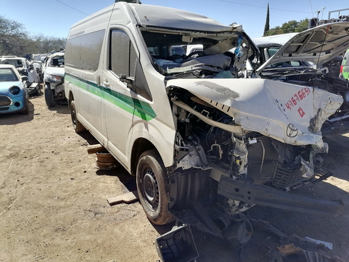 Desarmo Toyota Hiace V6 Año 2020 Pasajera Solo Por Partes 