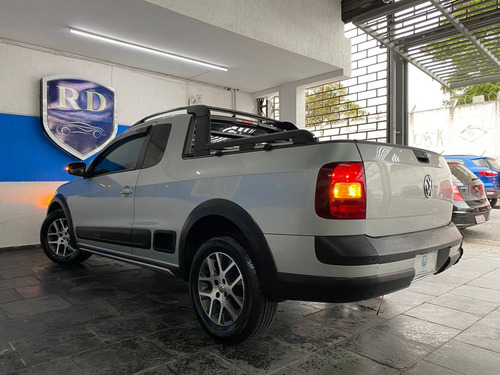 Imagem 12 de 15 de Volkswagen Saveiro 1.6 Cross Ce Manual 2014 Prata