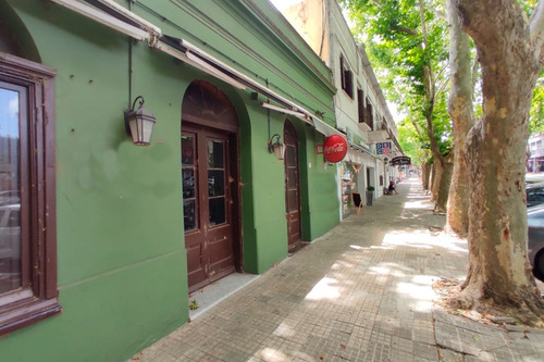 Imagen 2 de 14 de Local En Venta Sobre Av. Gral Flores En El Inicio Del Barrio Histórico #1370