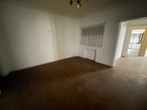 Imagen 8 de 30 de Alquiler Apartamento 4 Dormitorios Centro Montevideo