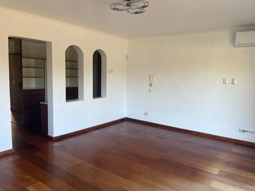 Arriendo Parcela C/ Casa Funcional En Condom. De Buen Nivel