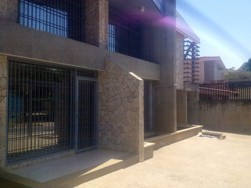 Imagen 3 de 27 de Cristian Guedez Vende Galpon Local De Lujo En Los Colorados