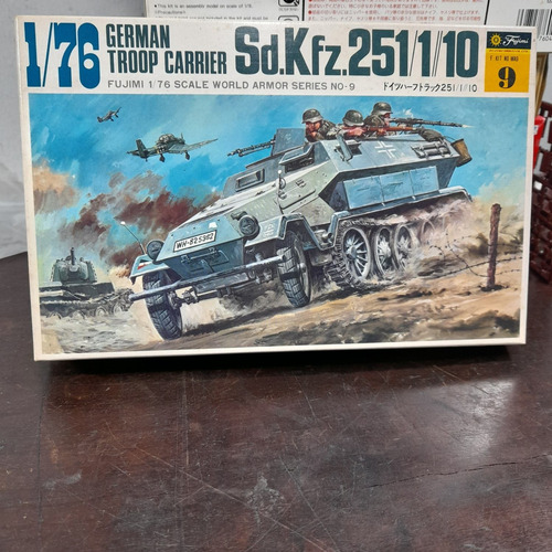 Imagem 1 de 4 de Plastimodelo Carro Tropa Alemanha Ww2 Sd.kfz.251 Fujimi 1:76