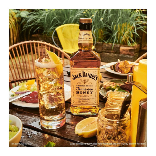 Imagen 2 de 5 de Whiskey Jack Daniels Tennessee Honey 700ml