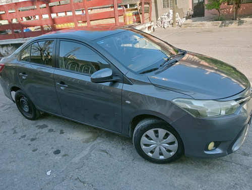 Toyota Yaris 1.5 Core Sedan Mt