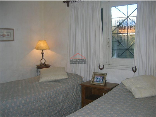Casa En Playa Brava!- Ref: 3341