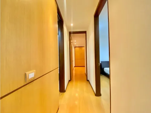 Chico Reservado, Apto Duplex Con Excelentes Acabados