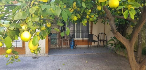Imagen 5 de 7 de Casa Para 2 Familias En Venta En Villa Luzuriaga