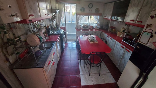 Imagen 5 de 18 de Se Vende Casa En Lérida, Puente Alto