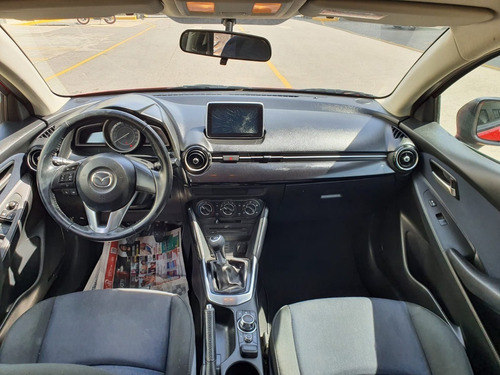 Imagen 9 de 10 de Mazda 2 Modelo 2016
