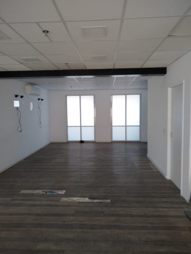 Sala Comercial À Venda Na Rua Pais Leme, Pinheiros, São Paulo - Sp - Liv-15219